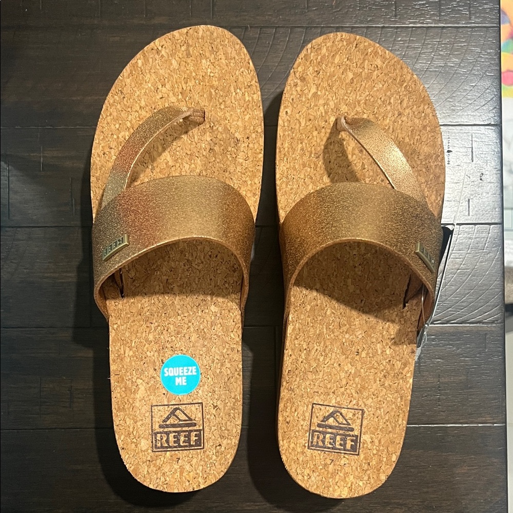Brand new with tags Reef Copper “cushion sol hi” Cork Platform Sandals!!!